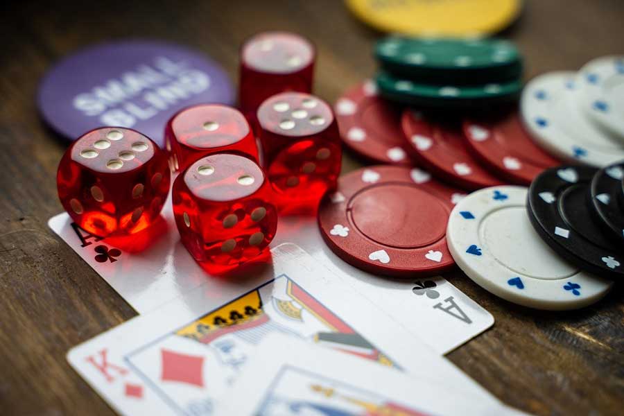 Jeux de carte, de lettres, tarot, tournoi de poker chez Pot-Pote